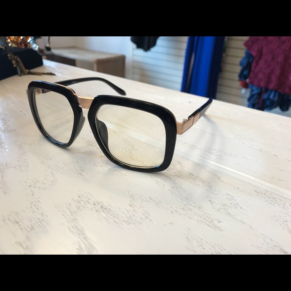 Men’s Luxury Black & Gold Glasses